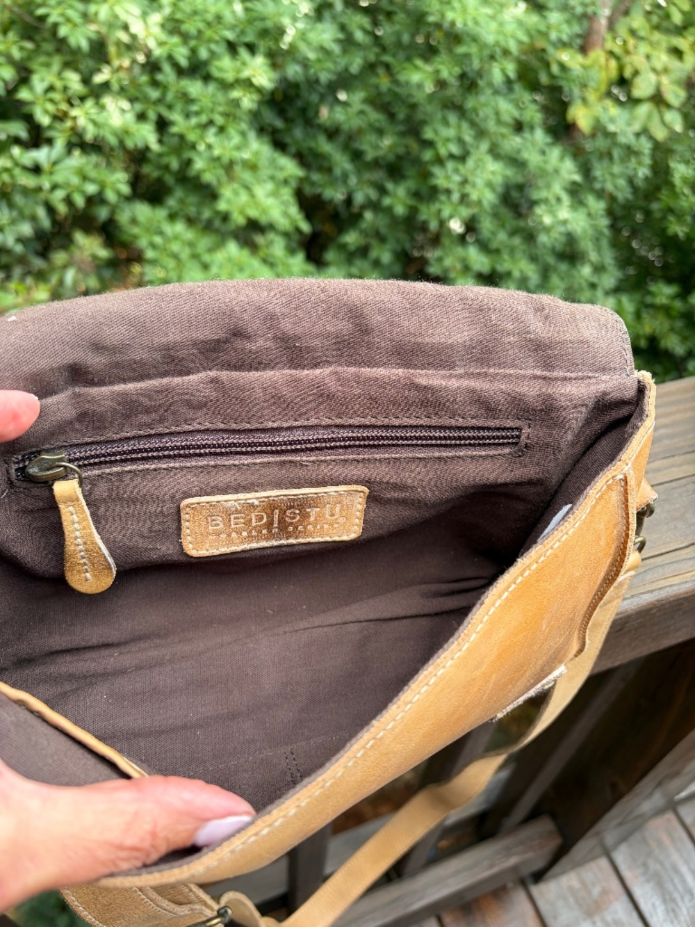 BedStu Cobbler Series Woven Flap Crossbody Handbag - Picture 9 of 11